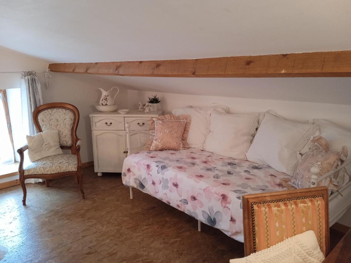 Le Couvent Hotell Veyre-Monton Exteriör bild